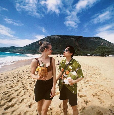 Jimmy O Yang and his girlfriend, Brianne Kimmel, spend their vacation at the beach.